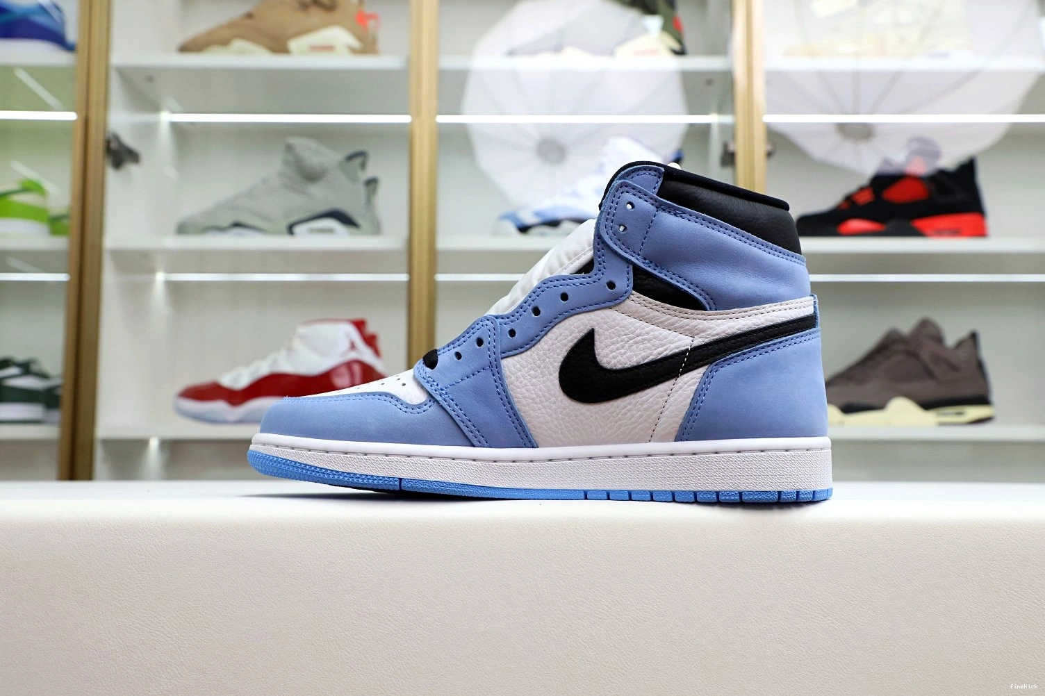 1 AIR JORDAN OG HIGH 'UNIVERSITY RETRO 0720